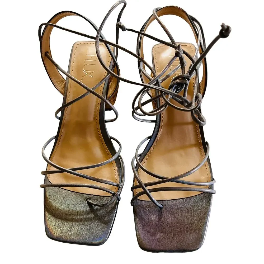 Flux Regana Strappy Woven Cane Block Heel Size 7 NEW Gray